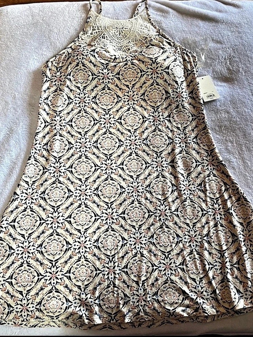 SO Geometric Mini Dress in Cream & Black Size Small NWT